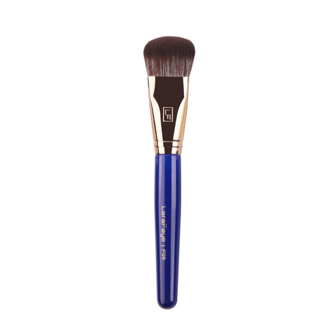F09- Large Angled Foundation Brush