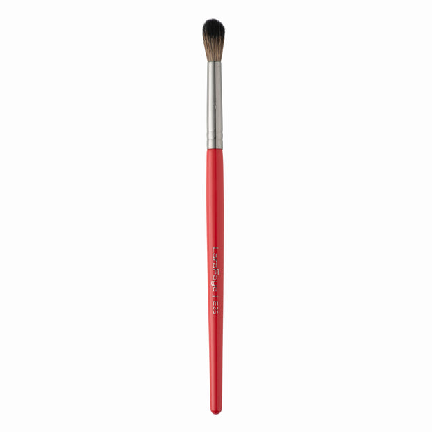 E25 - Medium Tapered Blending Brush